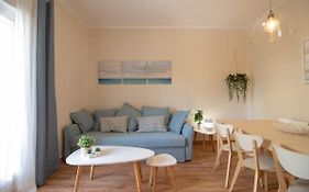 C102 - Huge And Stylish 5 Bedroom By The Center